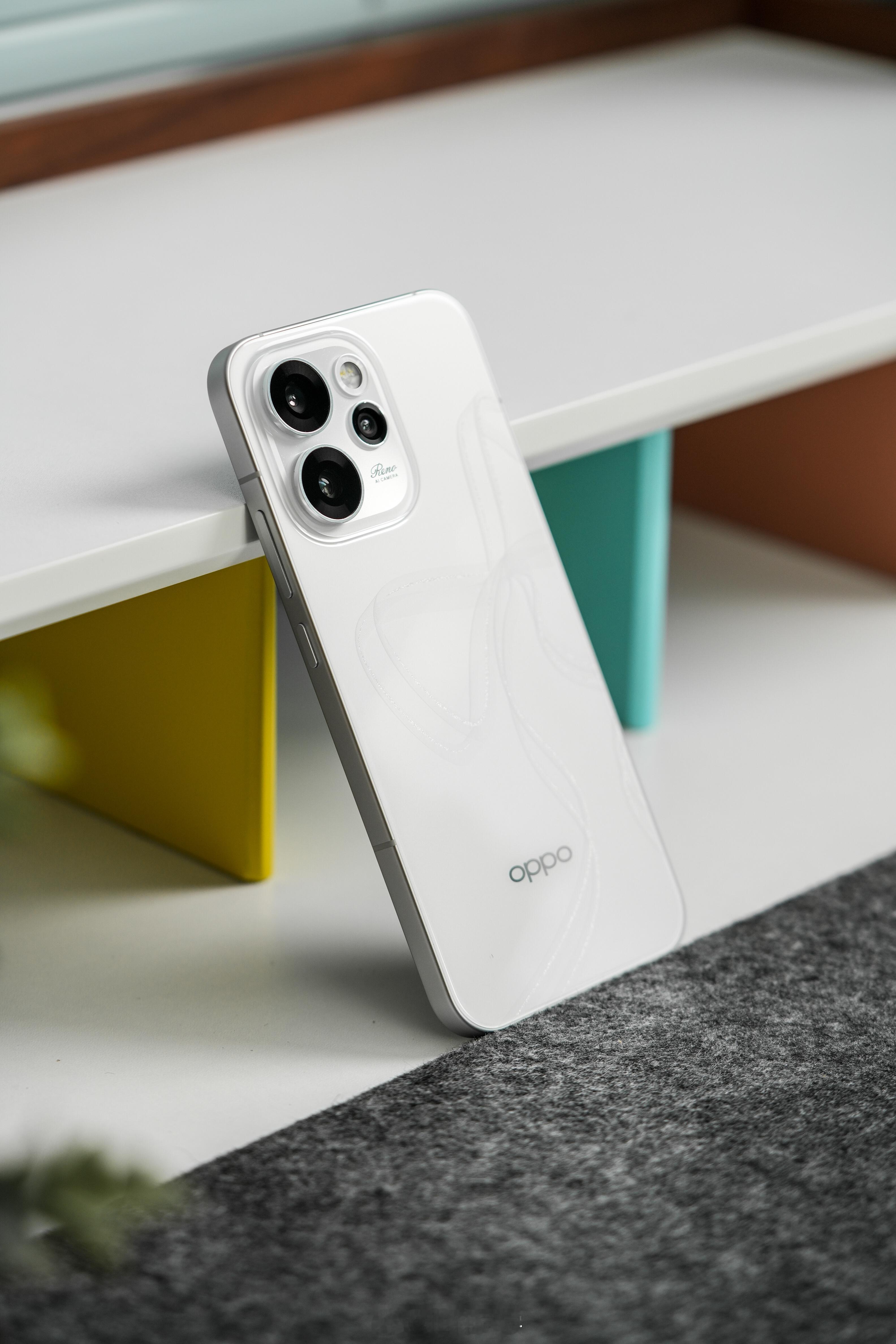 OPPOReno15Pro上手实拍我这款颜色叫「星光蝴蝶结」白色的蝴蝶结真的