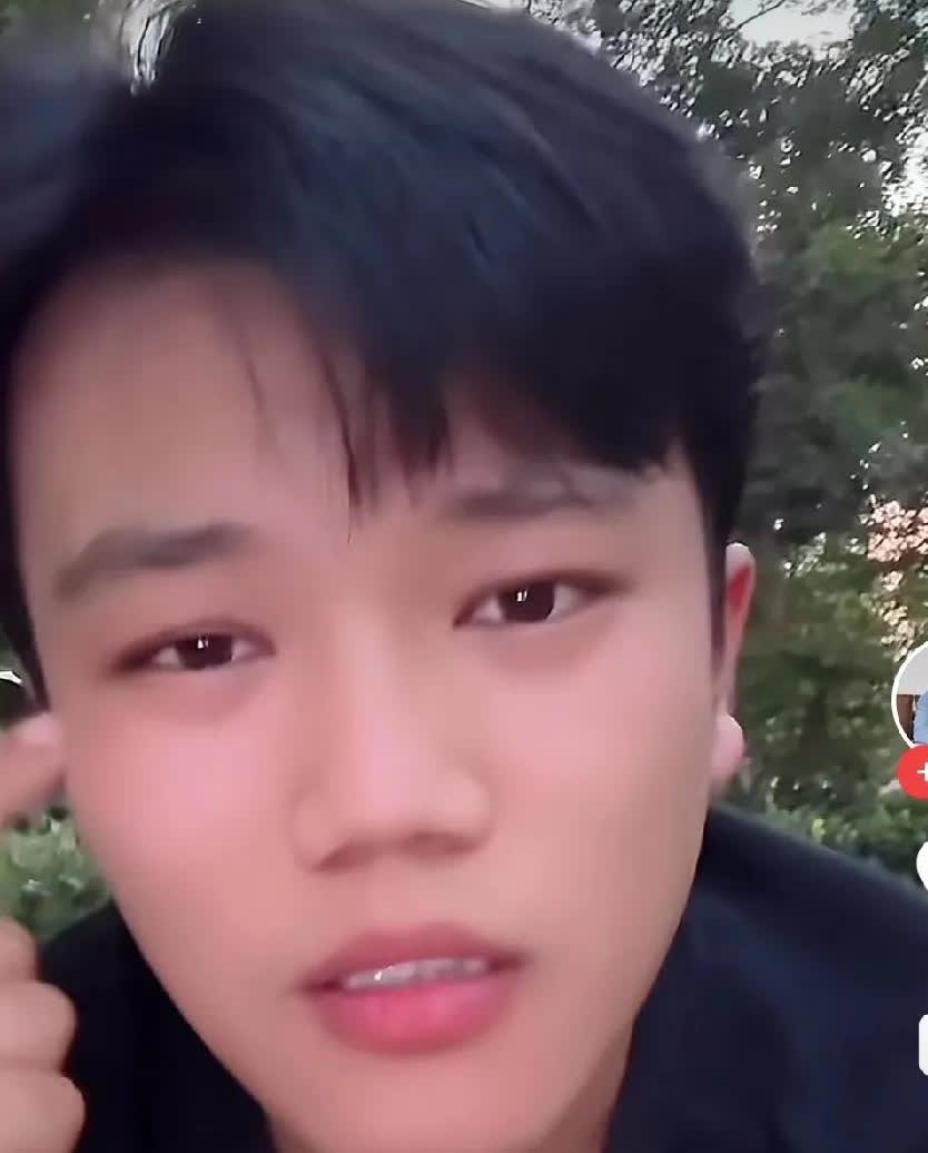 解清帅说，把带货作为工作，也表态会继续努力。这节奏，是想带一辈子货呀！虽然近期有