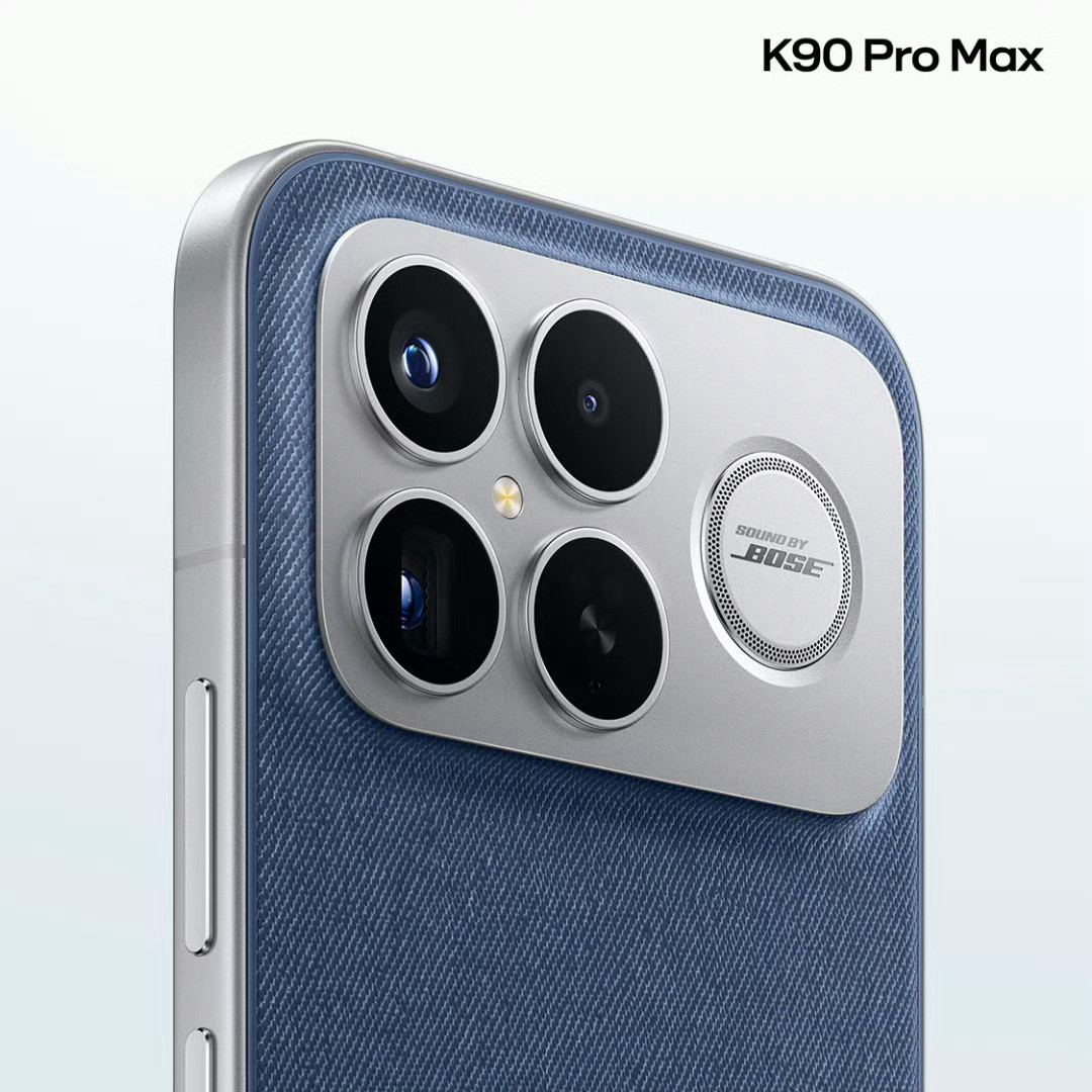 红米K90ProMax这个丹宁色挺有创意，织物纹理搭配牛仔蓝，背面是第三代科