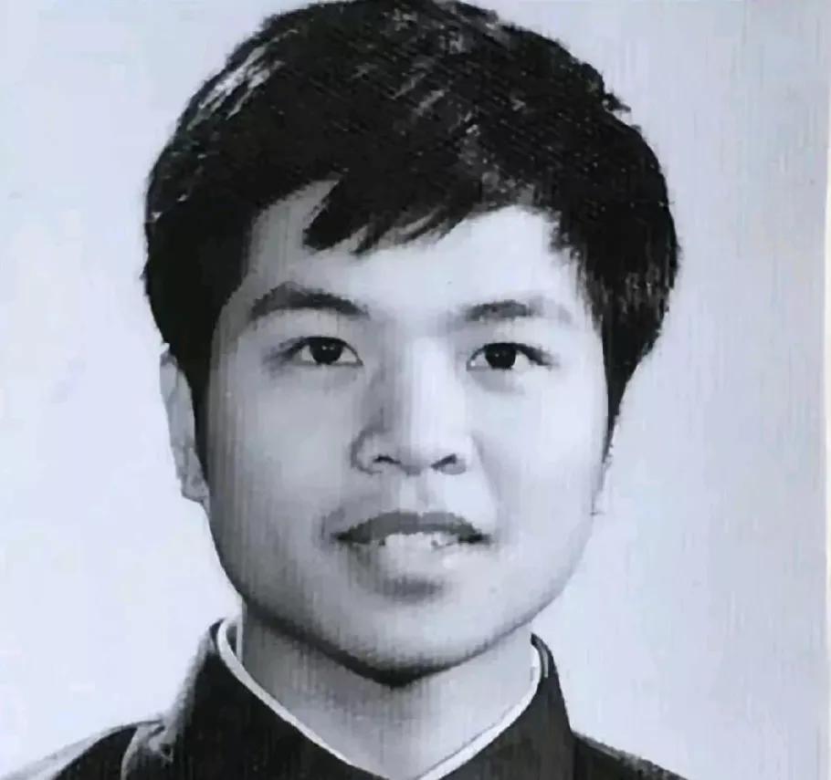 1996年，黄大年公费留学后加入英国籍，死也不愿回国，国人怒骂吃里扒外，他却不