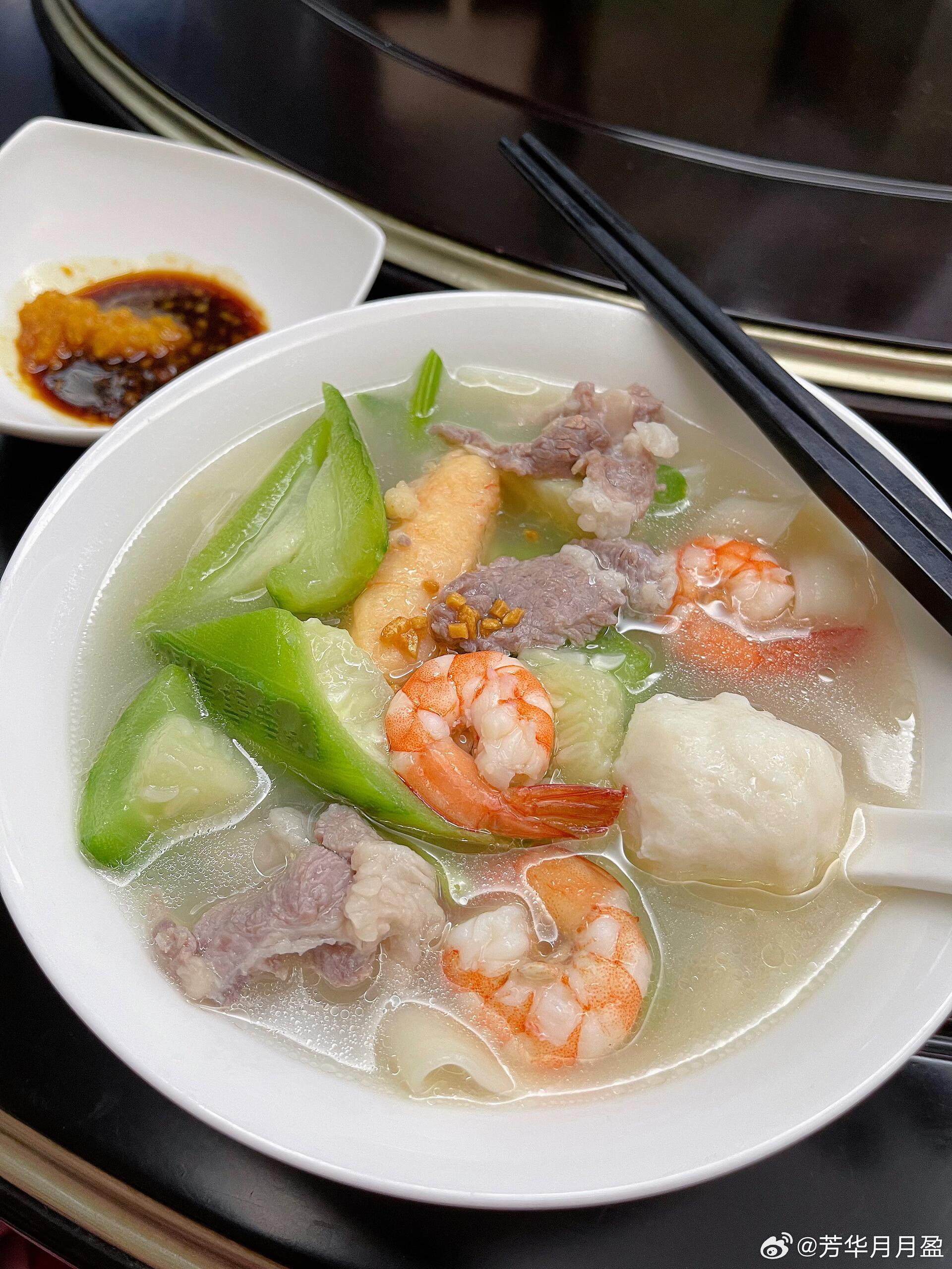 一人食，不知道吃啥就吃汤面。​​​