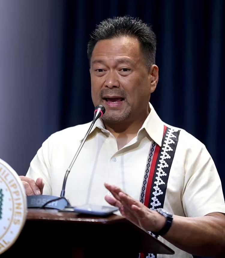 埃杰尔西托站出来了！日前，参议员埃杰尔西托发声，反对前参议长德里隆提出的建议，