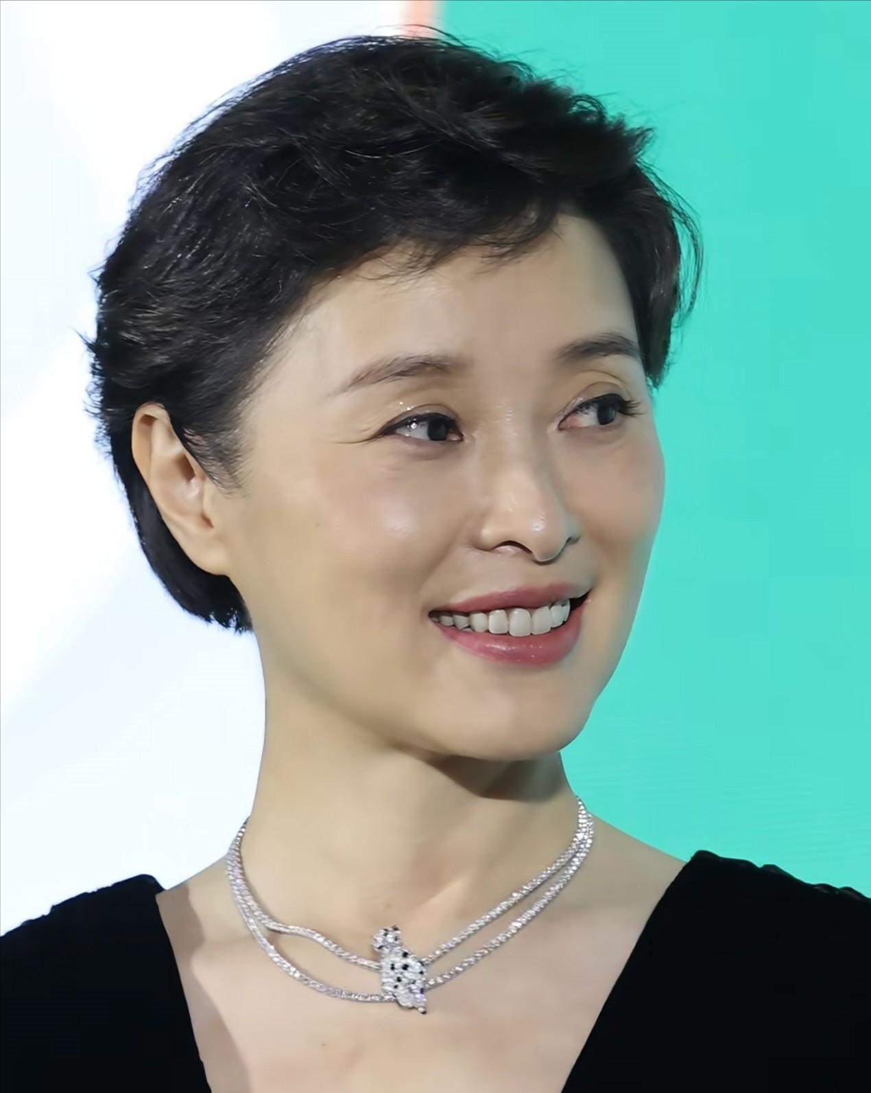娱乐圈有个没人敢杠的玄学：只要吴越参演的剧，甭管主角配角、扫黑谍战还是主旋律，拍
