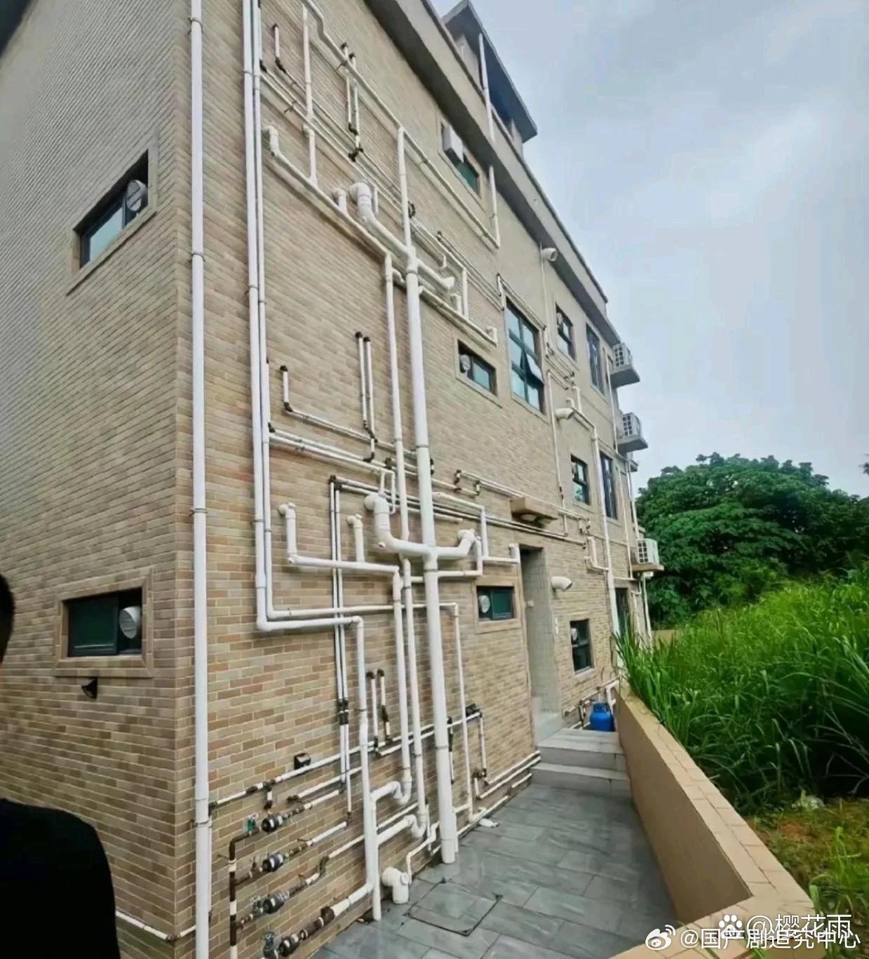 这就是为什么香港房子不漏水的原因吧