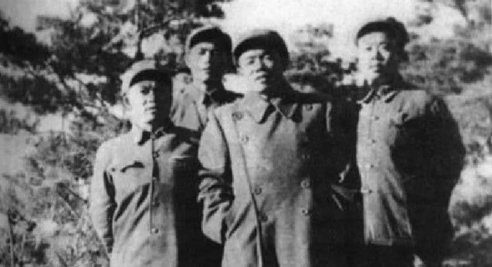 1974年，韩司令员视察边防连，为了能更深入了解边防战士情况，韩司令决定在边防连