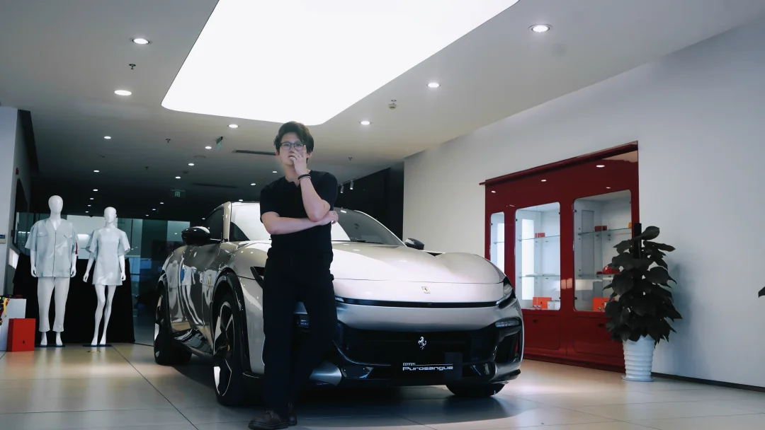 成为一个时代的标签也很合理，毕竟每个人认识的第一辆车，都叫法拉利