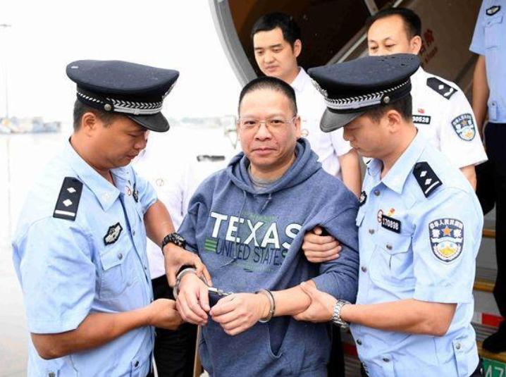 华盛顿恐怕做梦都想不到！不少卷走巨额资金的腐败分子、经济犯罪嫌疑人，竟不约而同把