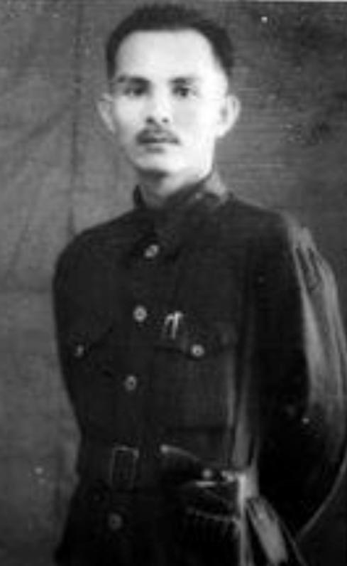 1959年，广东副厅长符振中刚办完转业手续，正收拾东西时。开国上将韩先楚直接闯进