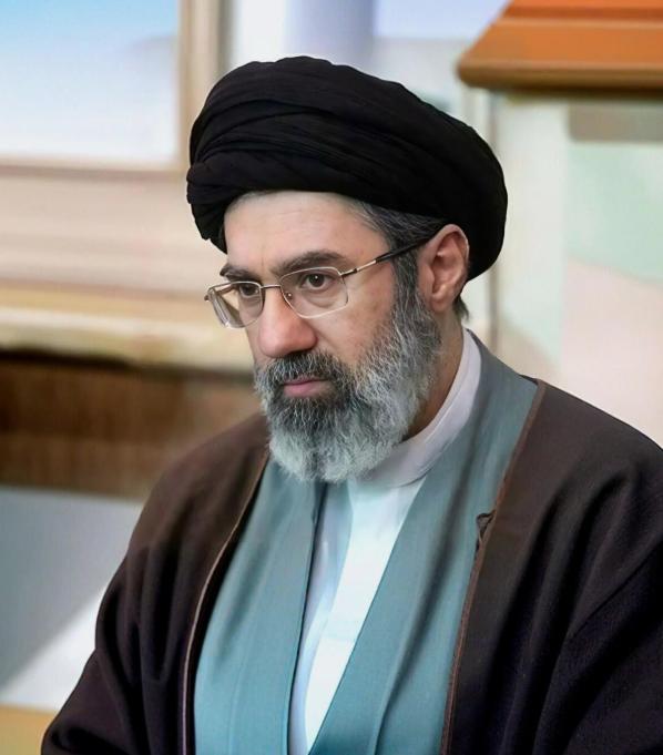 穆杰塔巴上台不到24小时，伊朗突然提出停火，开出的条件令人意想不到！这事儿可