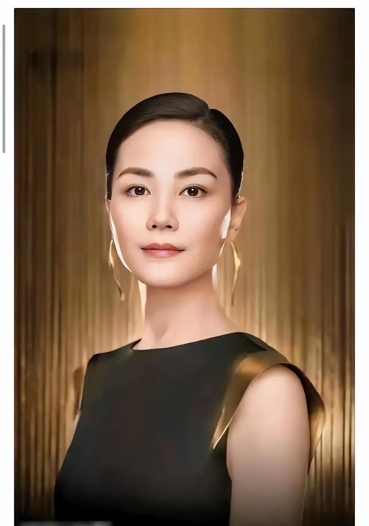 王菲这十年，藏着多少人学不会的体面3268万，十年，每年326.8万。王菲