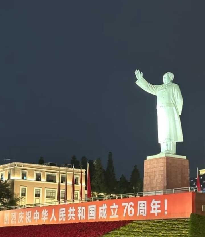 河南能否学习四川打造一个两千万以上人口的大城市？郑州吞并洛阳焦作济源，也成为一