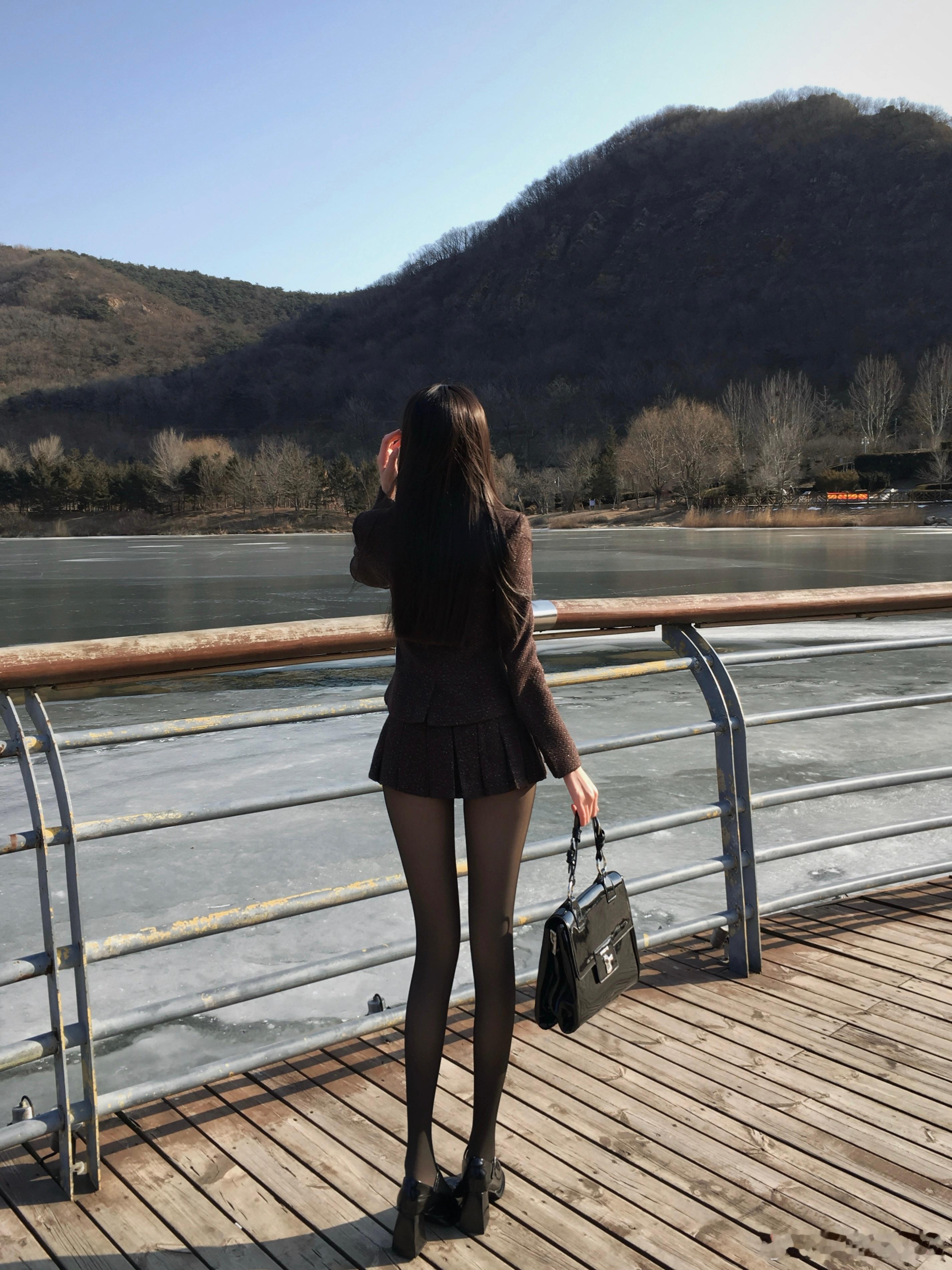 这一生冗长苦涩我想与你同行