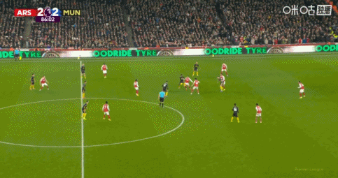 内维尔: 库尼亚又打进一个精彩绝伦的进球, 曼联挖到宝了