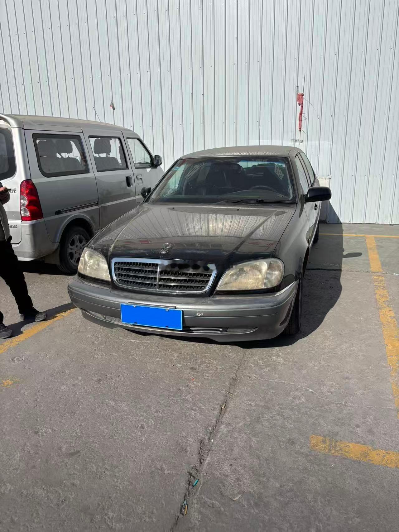 双龙主席~~~这玩意居然还有能上路行驶的！！！这是甘肃网友发给我的照片~~~还有