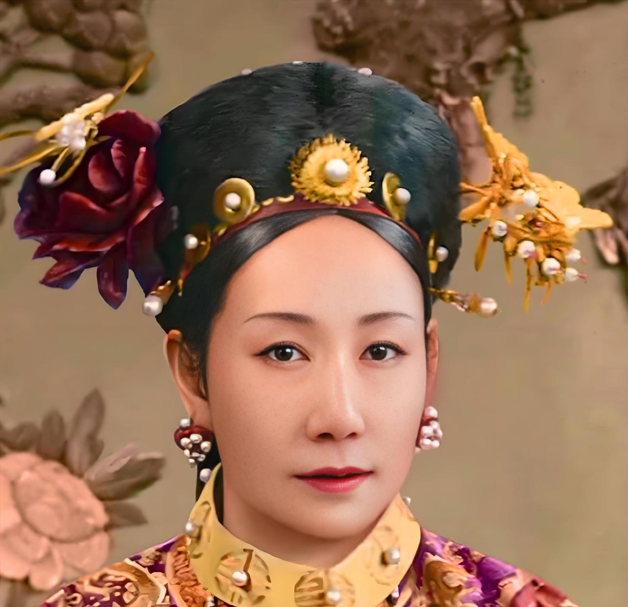 雍正驾崩那晚，养心殿里烛火晃得人发慌。乾隆跪在生母跟前，试探着问：“皇额娘，可要