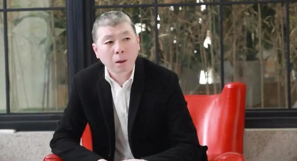 2006年，《夜宴》投资1.2亿，冯小刚为了找裸替，面试了50个女演员，冯小刚对