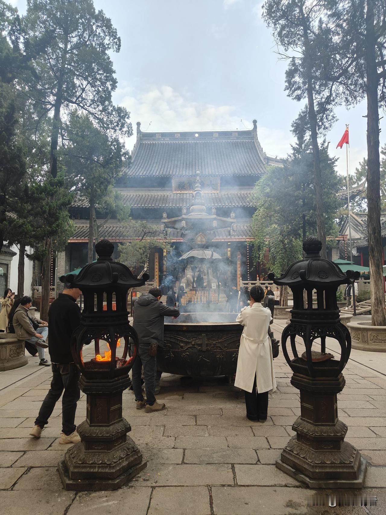 寻梦扬州大明寺：千年古刹的禅韵与风华扬州蜀冈中峰之上，藏着一座沉淀了千年岁