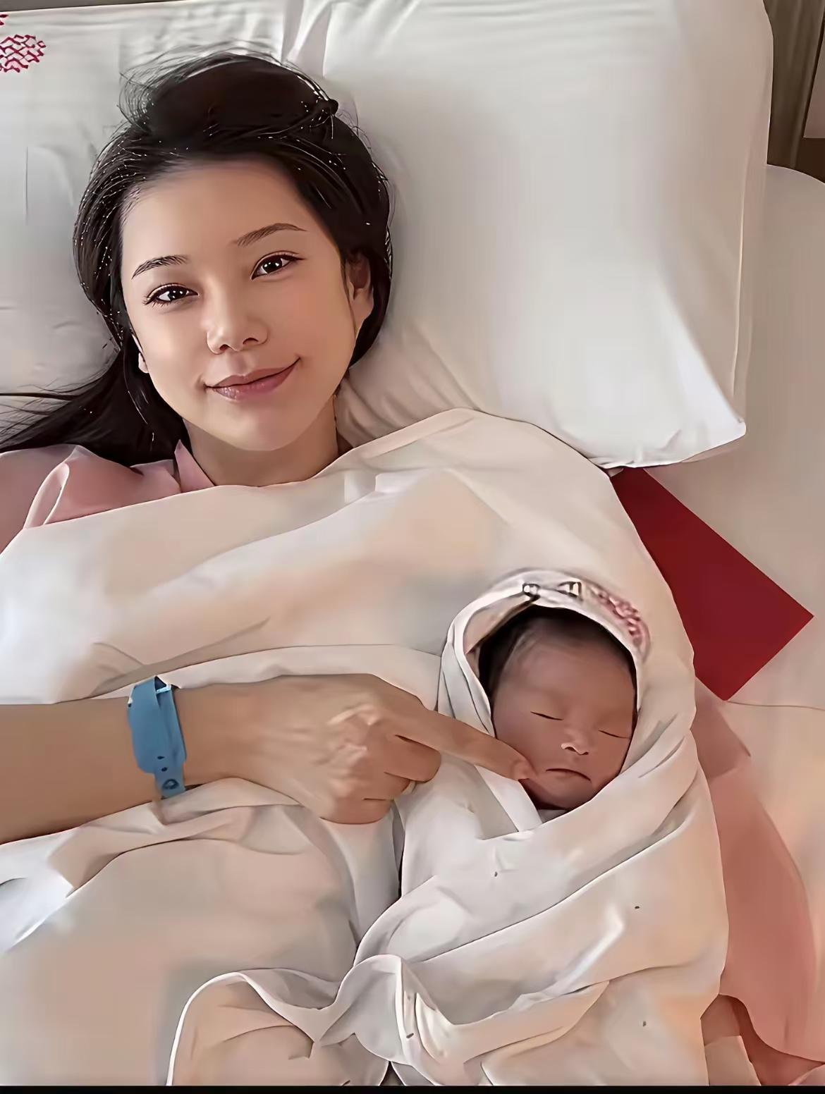 定下来了！马筱梅的儿子大名叫汪星野。这名字起的可不咋的，有这个字野就不好。真不如