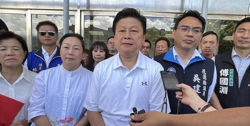 大罢免可撼动花莲王？傅崑萁展基层底气反罢动员如选战在这波“大罢免”行动中，