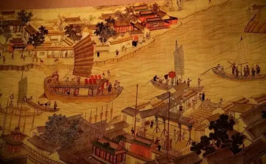 明代漕运走京杭大运河，成本很高，消耗很大，如果走海运，每年可以省下两千万两银子，