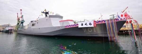 🚤🇯🇵日本下水了12艘订购的巡逻舰中的前两艘，“樱花”号（编号901）和“