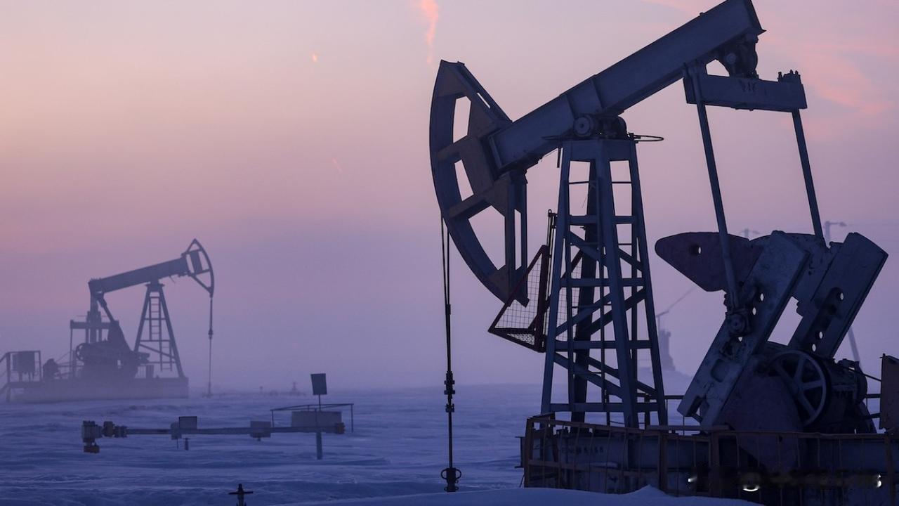 俄罗斯石油产量已降至16年来的最低水平俄罗斯副总理亚历山大·诺瓦克在《能源政