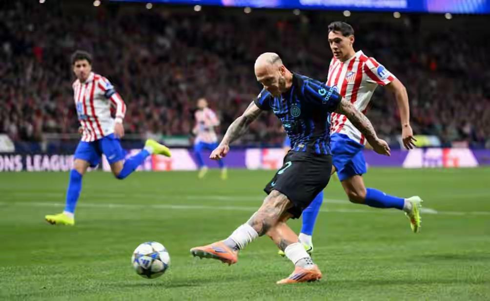 【国际米兰没有惊喜，还是欠了一些火候】面对稍强一点的队伍，齐沃就习惯于跪下。下半