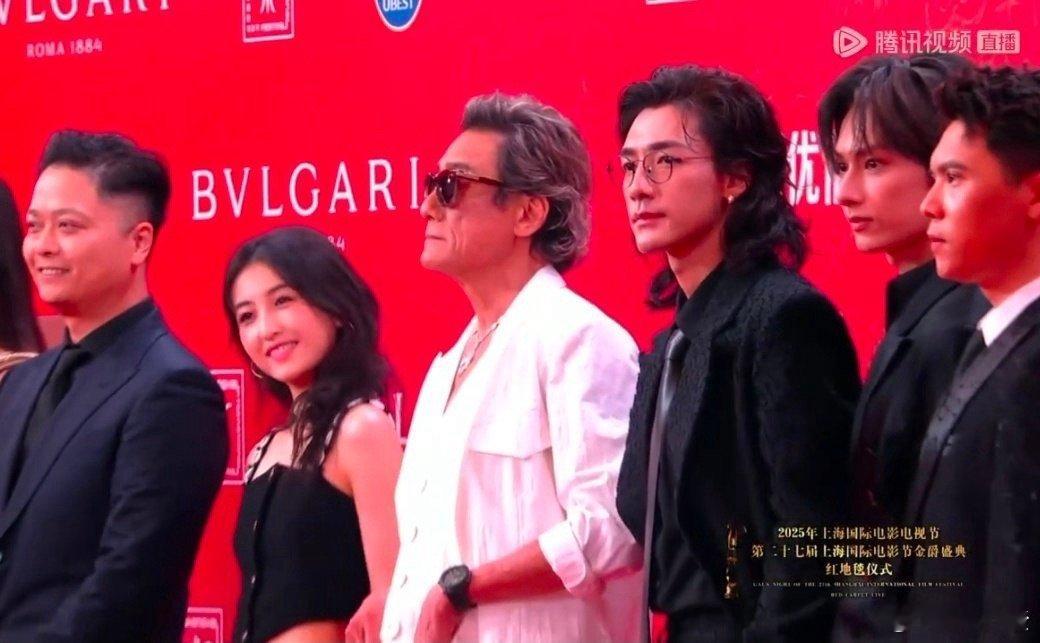 梁家辉此沙父子感好强看梁家辉此沙同框，父子档气息扑面而来！电影里对手戏得多过瘾，