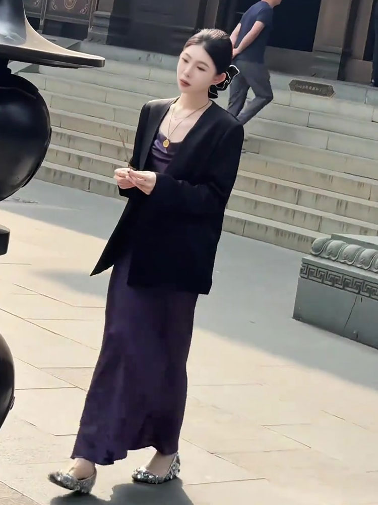 独特漂亮绝美气质高级感连衣裙女2025年夏季新款今年流行爆款裙子