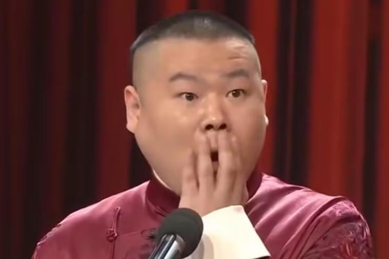 一次节目中，主持人问岳云鹏：“你怎么看中国男足？”他笑着回答：“我特别想加入国足