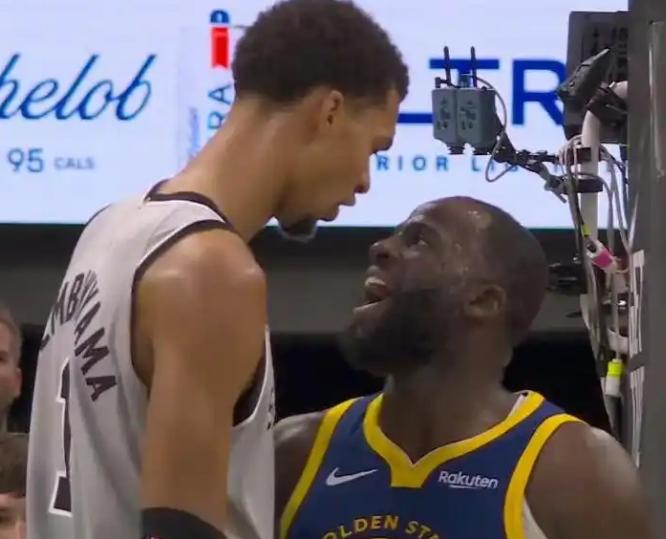 勇士还真是马刺的冤大头。2017年，帕楚里亚那一次伸脚，直接毁掉了伦纳德，直到现