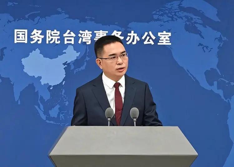 1993年白皮书：统一后不派军队驻台。2000年白皮书：同样写着不驻军。20