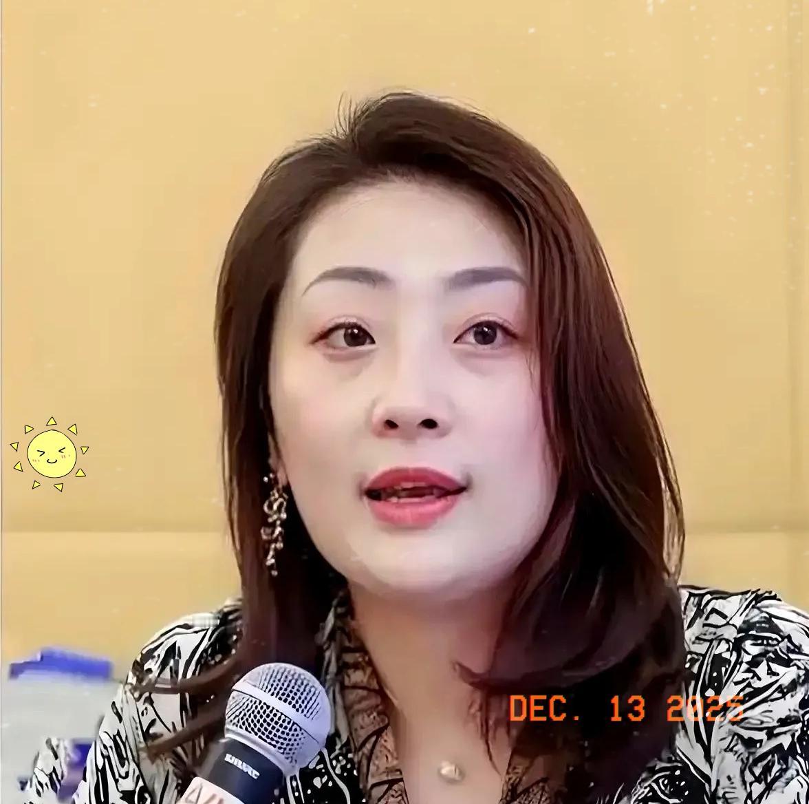 看宗馥莉在香港死磕这18亿信托，真是替她捏把汗，这也太难了。表面看是争钱，其