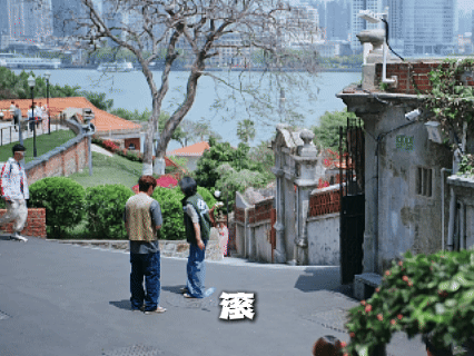 郭京飞任素汐你俩拍戏有剧本吗演技太过鲜活自然，把平凡夫妻的百态演活了，笑点与细