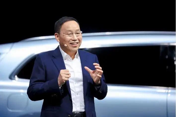 实打实的战绩摆在这儿，张兴海说话当然硬气。余承东在直播里也不藏着掖着，直接说问界