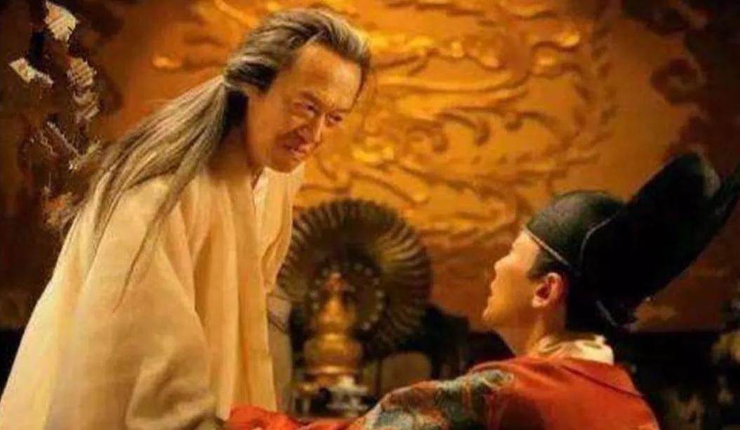 1626年，60岁魏忠贤假传圣旨，将21岁李成妃软禁，断水断粮15天。第16天，