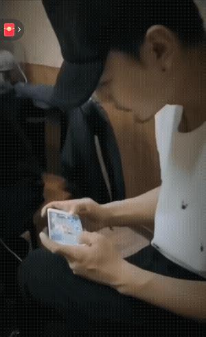 看到这个画面，梦回锦衣之下呀！一个个熟悉的脸庞，有上官曦，谢霄，蓝青玄，当然还有