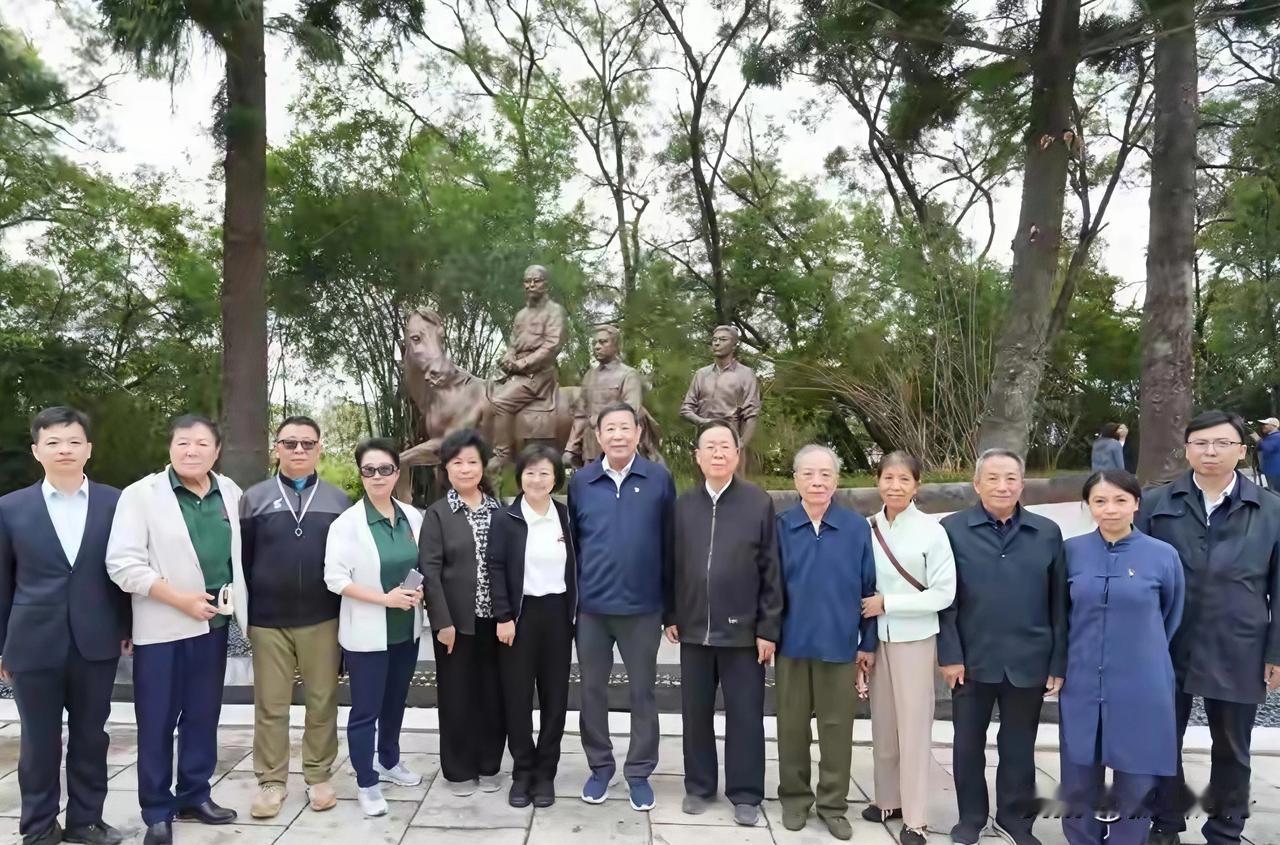近日，吴石、朱枫、陈宝仓等隐蔽战线英雄的后人齐聚福州，意义非凡，令人感慨万千。