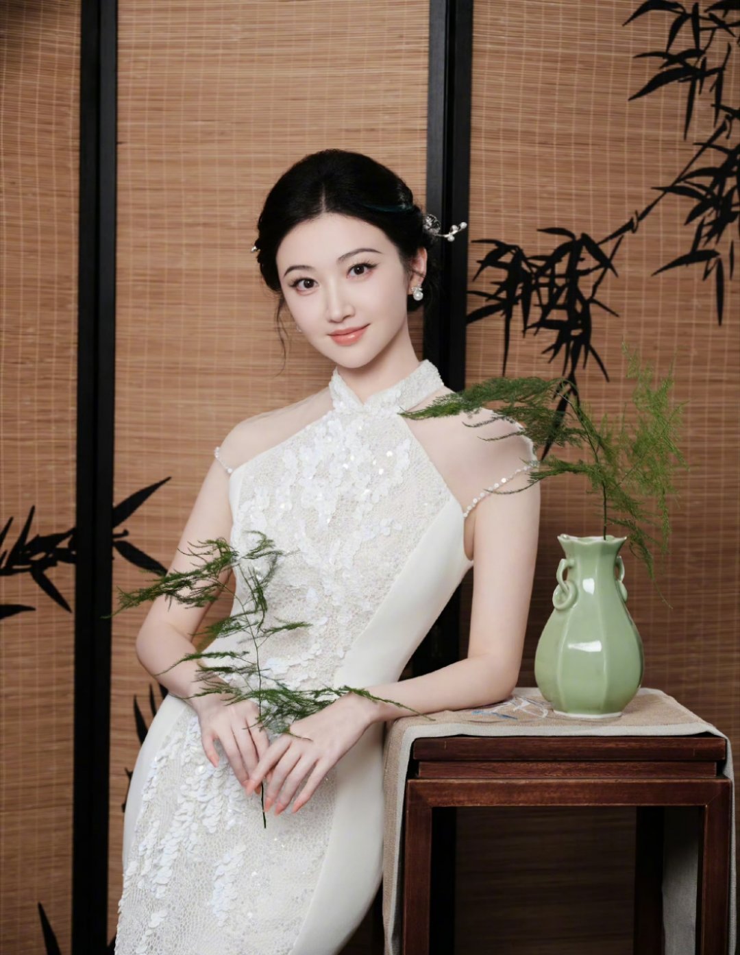 景甜大美女要每天快乐哦！期待这个小千姿​​​