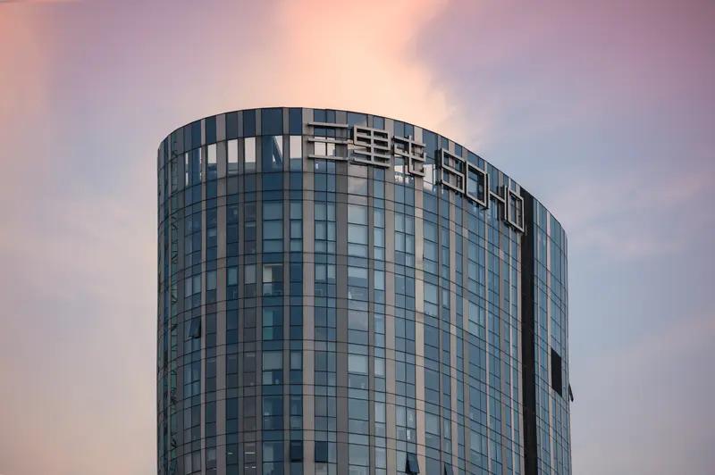 今天操作反馈：一、航天电子，今天早盘直接高挂10.85在下午1：40把昨天10