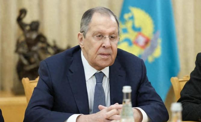 俄罗斯总统官邸遇袭事件，特朗普对此感到“震惊和愤怒”，他说，“感谢上帝，我们没给