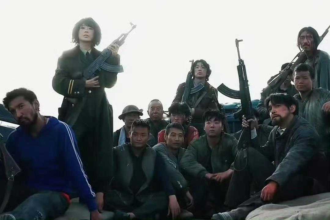 杨紫新头像好抽象杨紫也要加入抽象赛道了，这白菊的头像确定不是黑图吗紫妹太抽象了