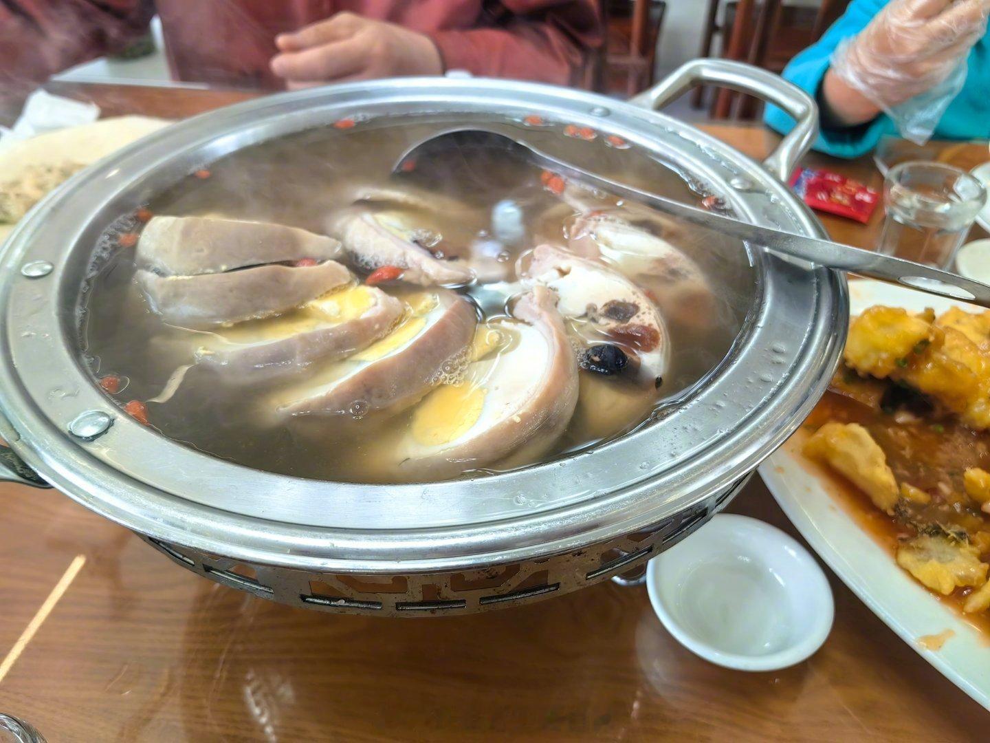我对美食的最高评价这个凤凰投胎和松鼠大黄鱼吃了我三天