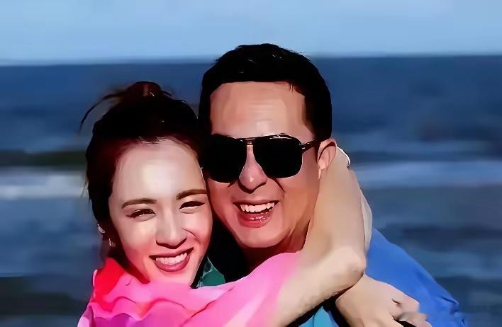 王晓晨演的最好的一部剧就是和张嘉益合作的《我的体育老师》，感觉两人在剧中特别黏糊