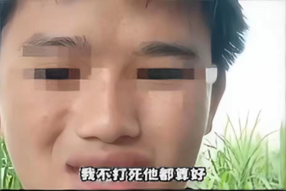 80岁老父被儿子暴打，最近网上有个视频火了，看着是个儿子在打自己老爹，打得还挺