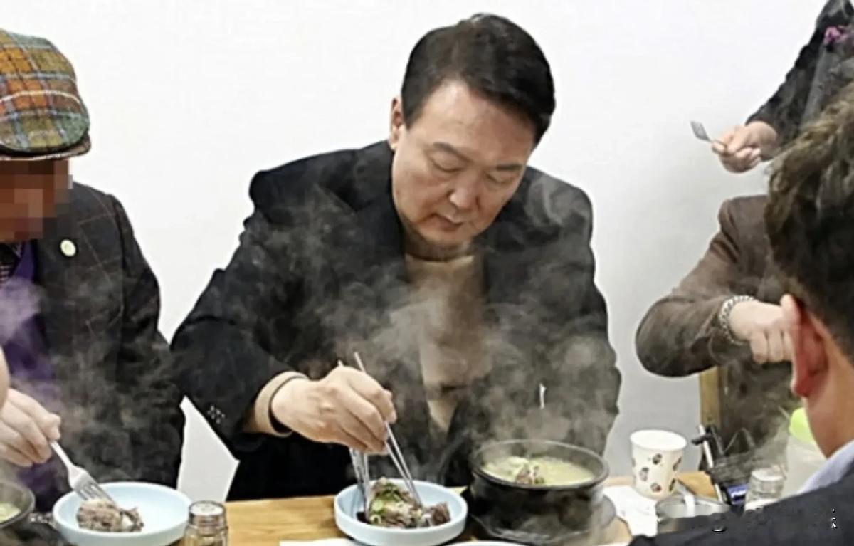 韩国前总统的牢饭生活，让我想起了他当年的