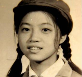 1968年，21岁的女知青廖晓东，嫁给了一贫如洗的老光棍。新婚夜，廖晓东一脸娇羞