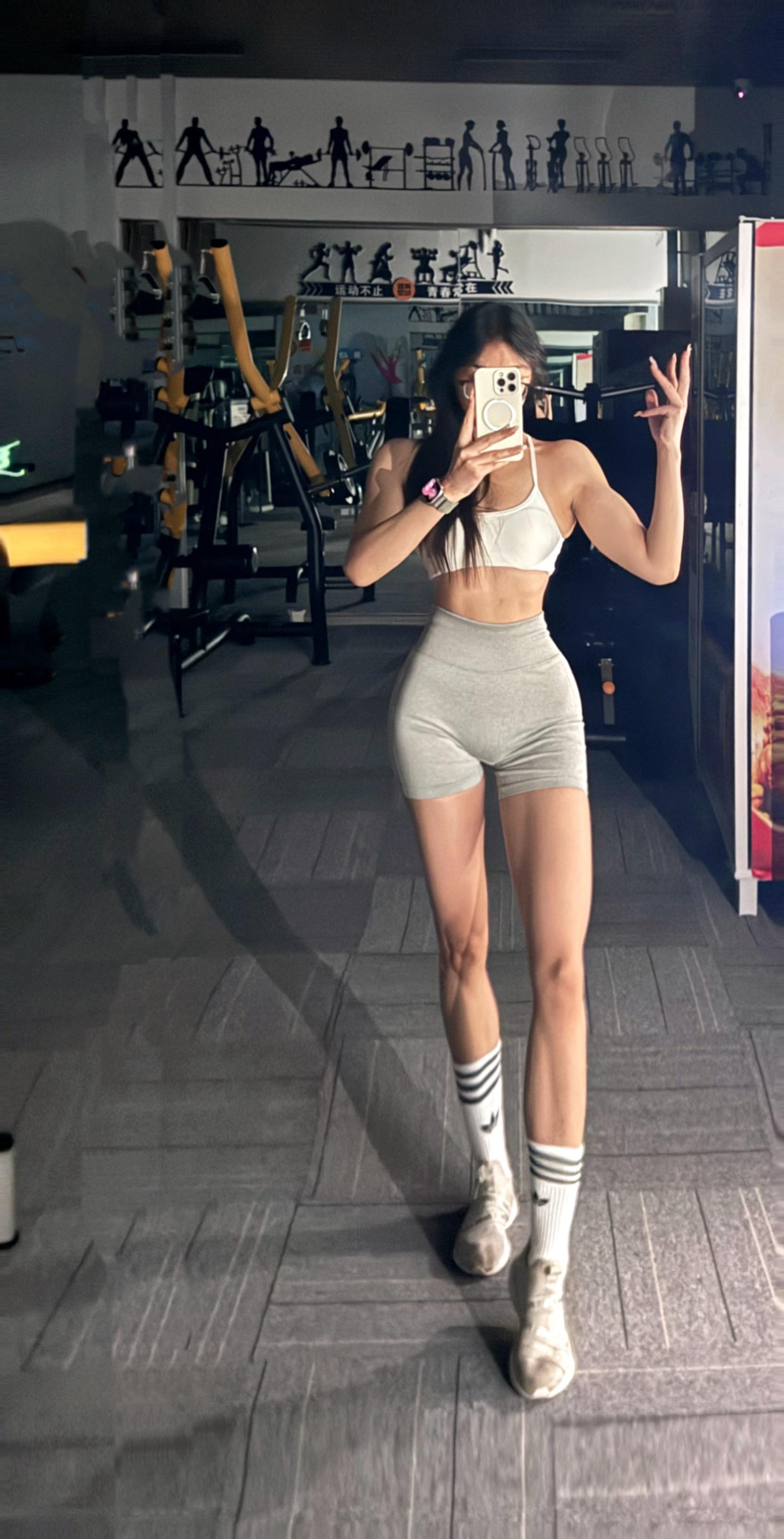 老实健身吧 被爱太吃操作了