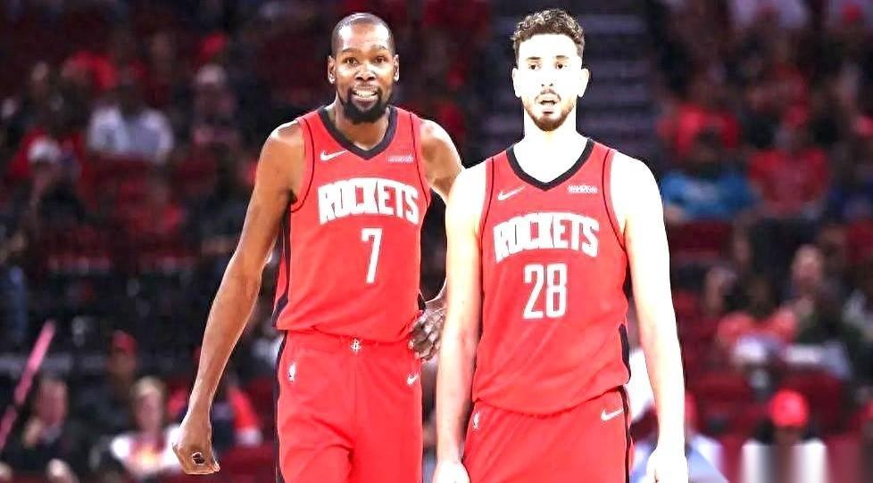 你知道最绝望的进攻是什么吗？就是你的王牌，申京、杜兰特，身边随时围着三个人，像