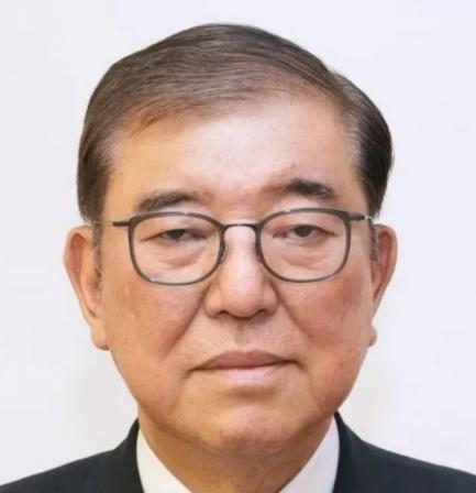 万万没想到，日本前首相一句话，就让日本政客彻底沉默了！他公然表示，如果日本敢对中